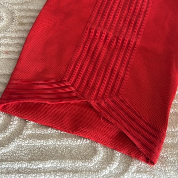 ♥️ Red crop top with matching skirt - Picture 3 of 7